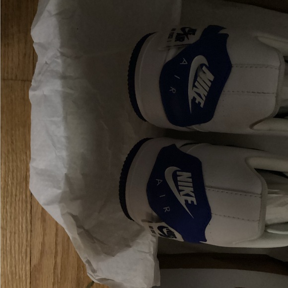 Women’s Tennis - Picture 2 of 4